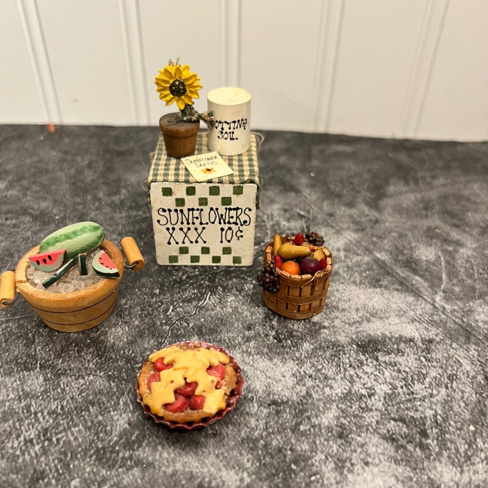Vintage Trinket Miniature Lot | Sunflower | Farmhouse Cottage - Picture 1 of 4